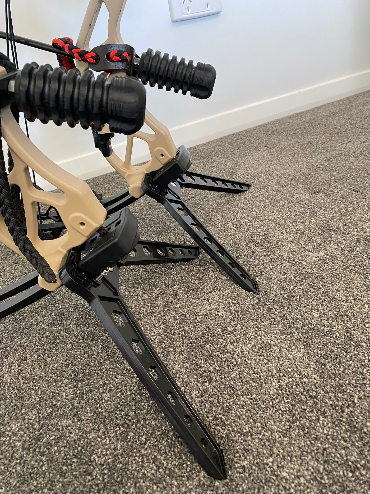 Bow Stand Folding Rack