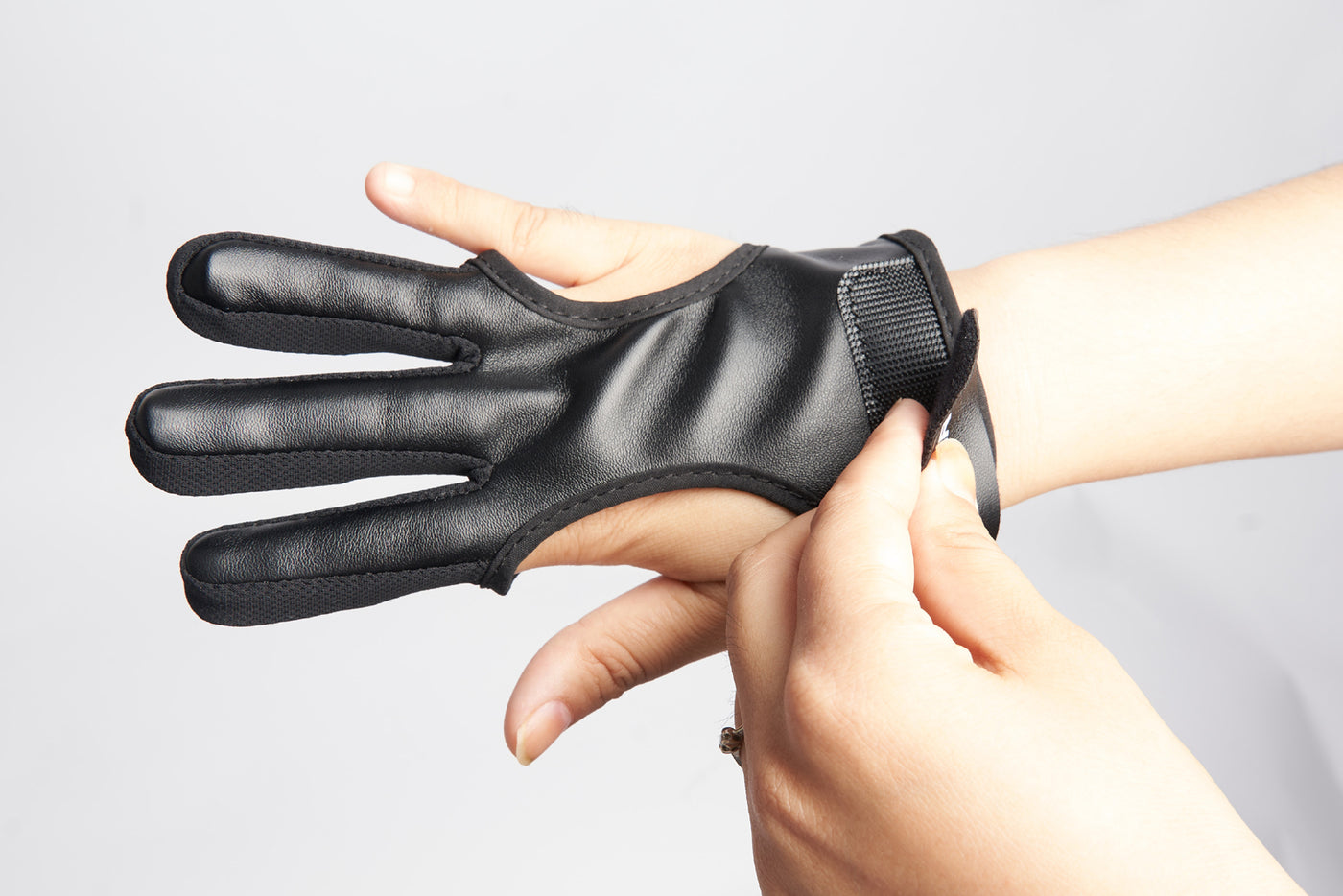 TopArchery Dark Shadow S/M/L/XL Size Black Finger Tab Glove PU Leather Archery Hunting Practice